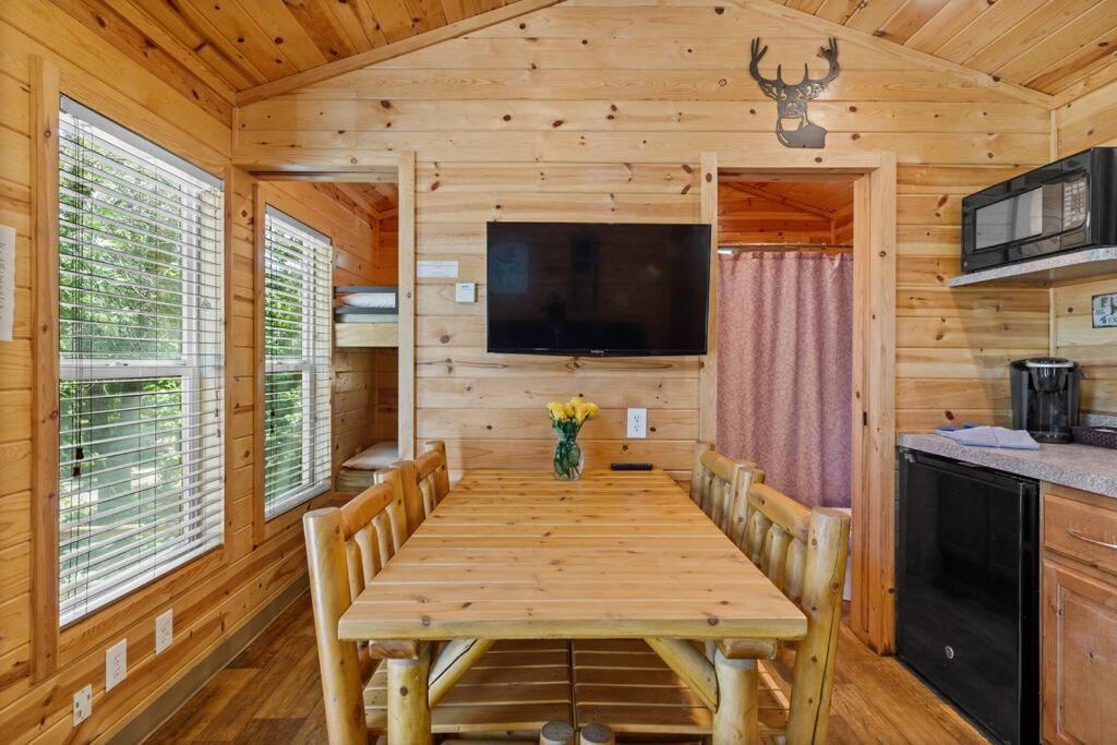 קרנוויל Adorable Little Cabin #21 מראה חיצוני תמונה